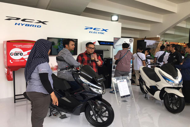 AHM Hadirkan ADV150...