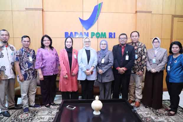 Tolak Menkes Ambil Alih...