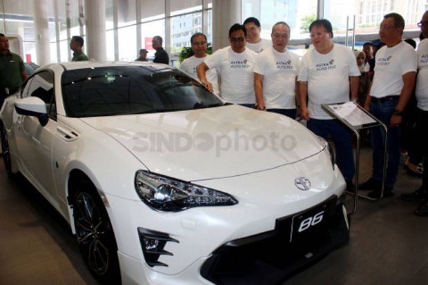 Pasar Automotif Lesu,...