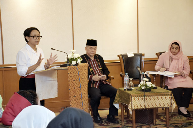 Menlu Dukung Peran Penting...