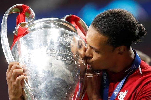 Van Dijk Lebih Layak...