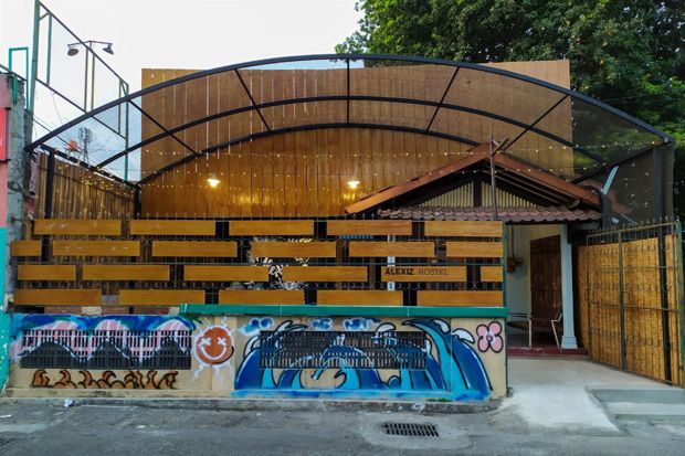 Destinasi Wisata, Hostel...