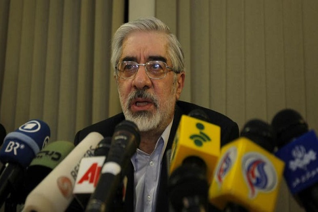 Oposisi Samakan Khamenei...