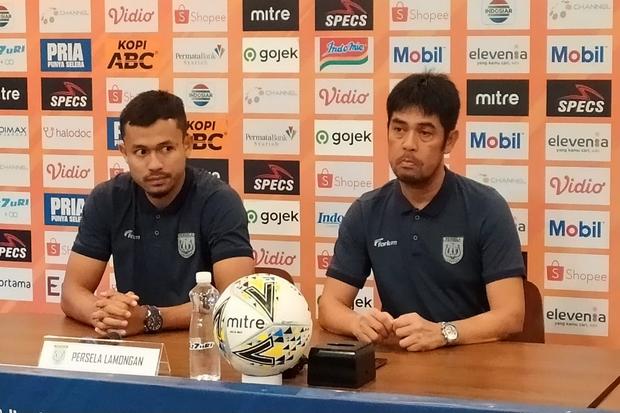 Sambangi Kandang Persib,...