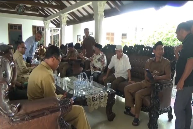 Bupati Aceh Selatan...