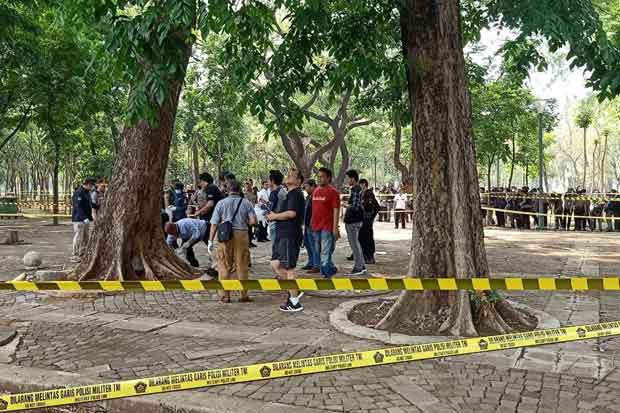 Bunyi Ledakan di Monas...
