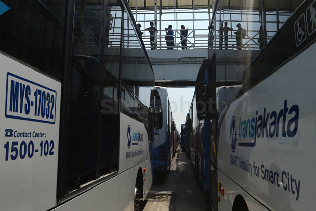 Rekor Baru, Transjakarta...