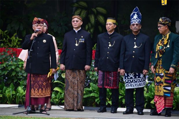 Amanat Jokowi, Menteri...