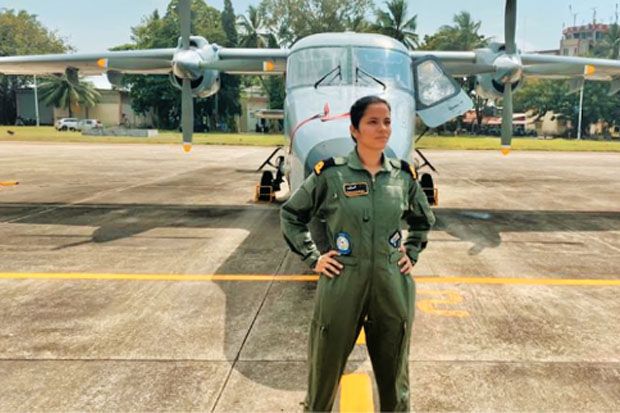 Tentara AL India Sambut...