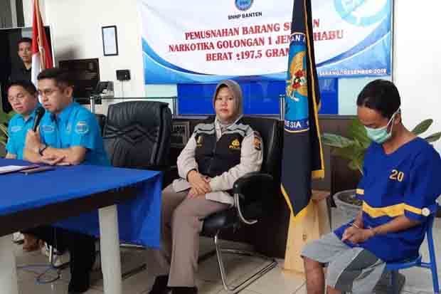 BNN Banten Tangkap Kurir...
