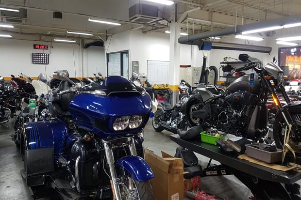 Harga Harley Davidson...