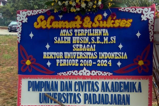 Salah Tulis Nama Rektor,...