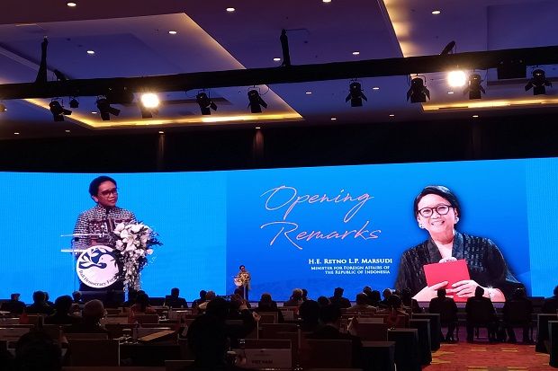 Menlu Retno: Kebebasan...