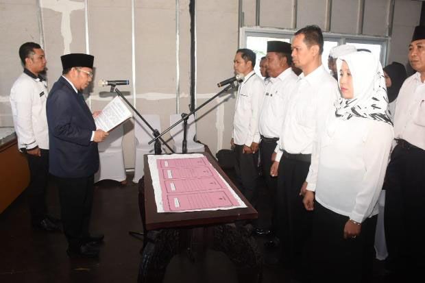 Gerbong Penyegaran Pejabat...