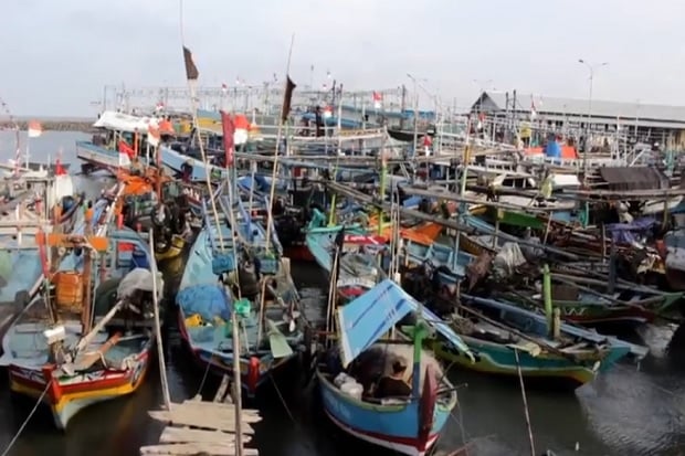 Cuaca Buruk Angin Barat,...
