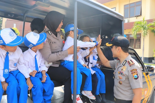Kegiatan Polisi Sahabat...