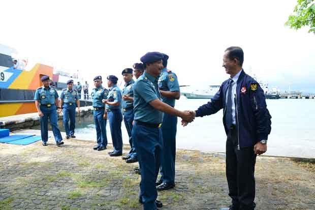 10 Kapal Buatan Anak...