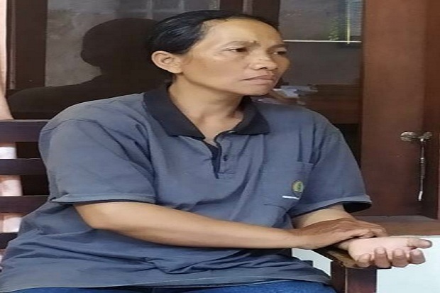 Wanita di Bali ini Curi...