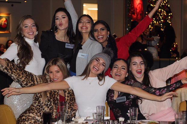 Konstestan Miss World...