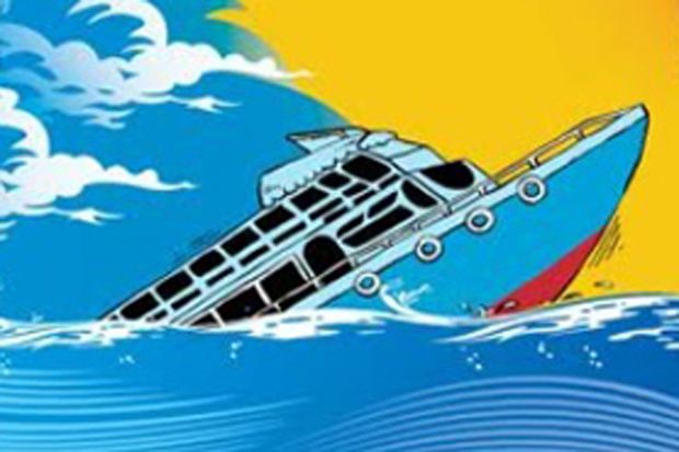 Dihantam Ombak, Kapal...