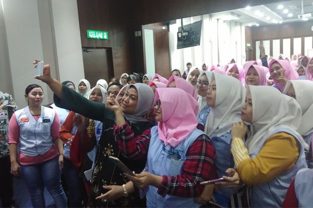 Kunjungi Malaysia, Menaker...