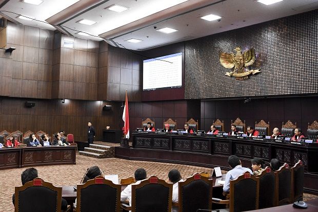 Kado Istimewa dari MK