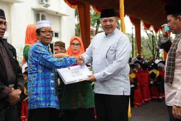 Ustadz Wijayanto Puji...