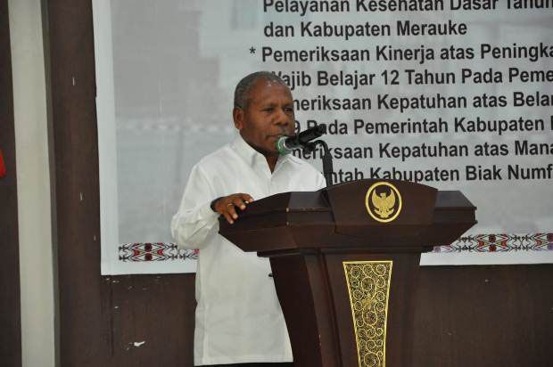 Bupati Jayapura Beri...
