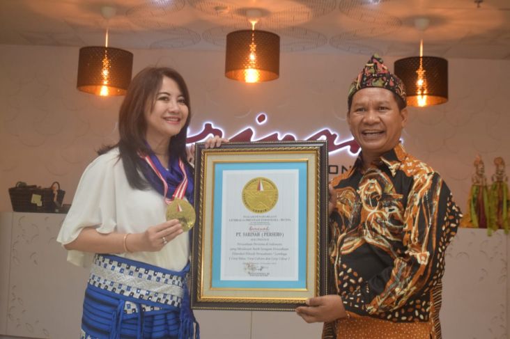 Desain Batik Seragam...