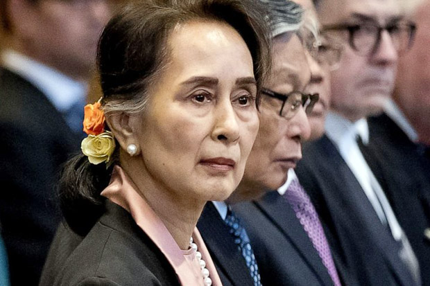 Bungkam Terhadap Nasib...