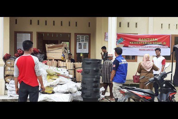 Kemensos Salurkan Rp1,6...