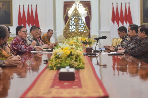 Presiden Jokowi Minta...