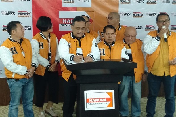 Munas Hanura Tak Undang...