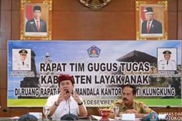 Bupati Suwirta Hadiri...