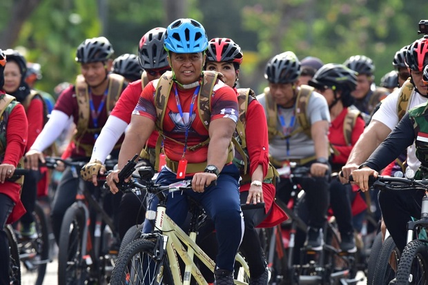 Gowes Bersama dan Gerobak...