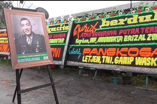 Jenazah Lettu Erizal...
