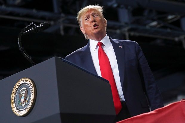Trump: Pemakzulan Adalah...
