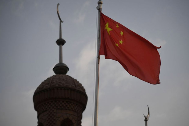 Solidaritas Uighur,...