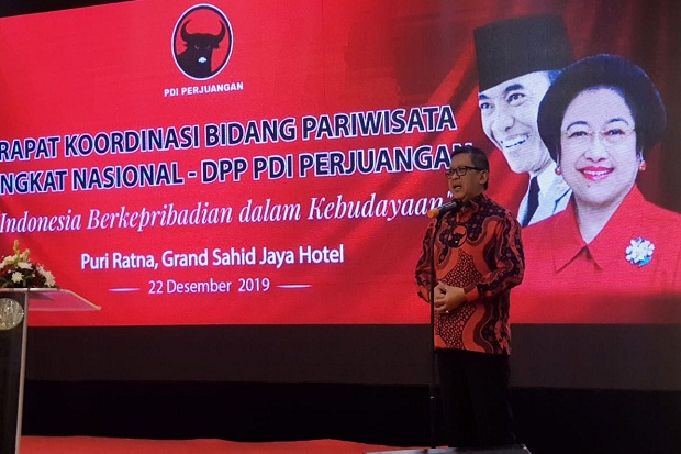 Peringati Hari Ibu,...