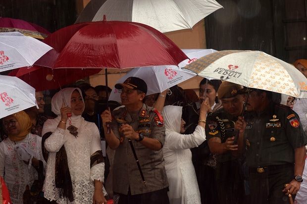 Dihadiri Istri Wapres,...