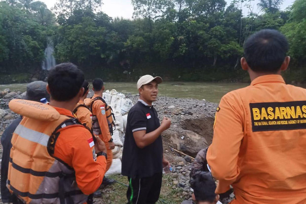 Tenggelam di Sungai...