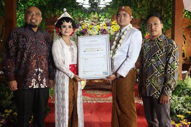 Pasangan Ini Jadikan...