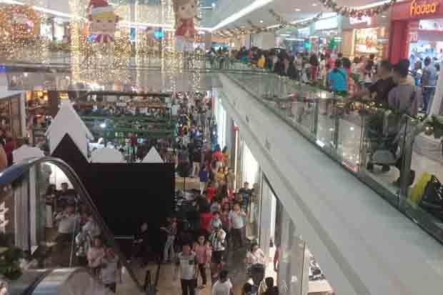 Jelang Natal, Pusat...