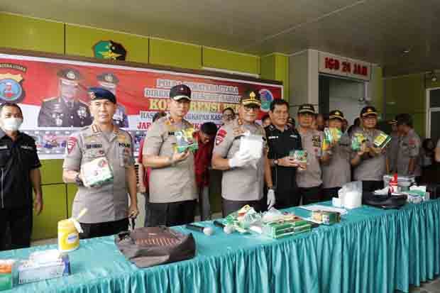 Selundupkan 10 Kg Sabu...