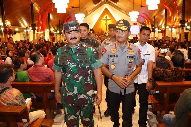 Panglima TNI dan Kapolri...