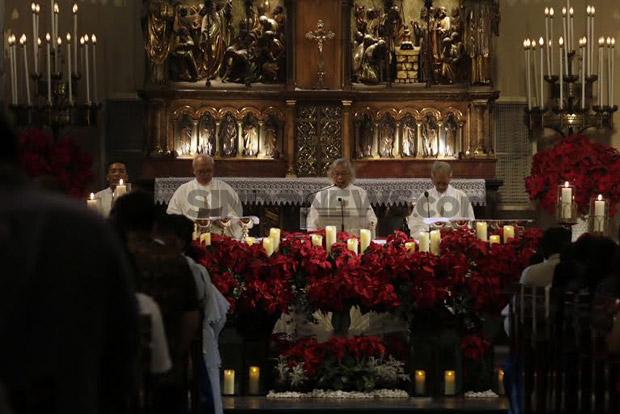 Misa Natal di Katedral,...