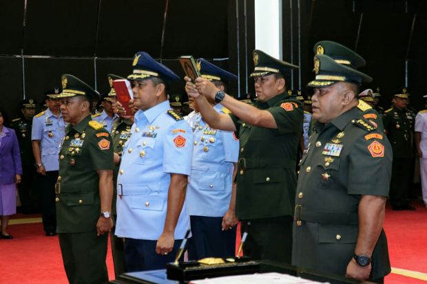 Panglima Pimpin Serah...