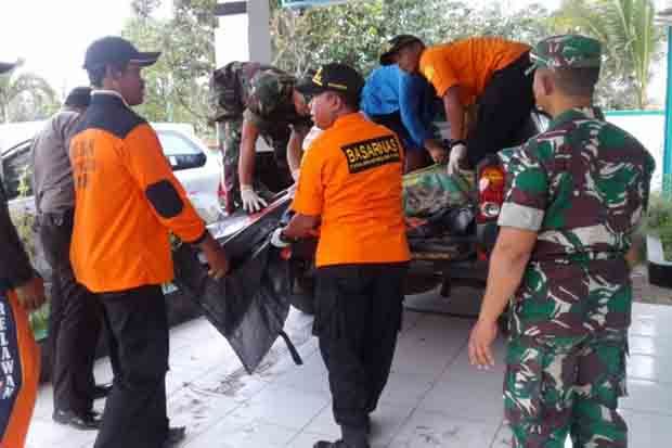 Ditelan Ombak Besar,...