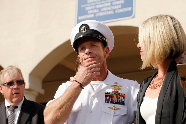 Komandan Navy SEAL yang...