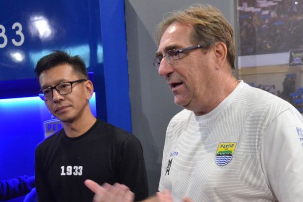 Januari, Persib Kenalkan...